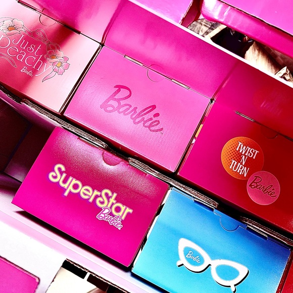 Authentic Barbie Collection 40oz Stanley Quencher - Picture 4 of 4